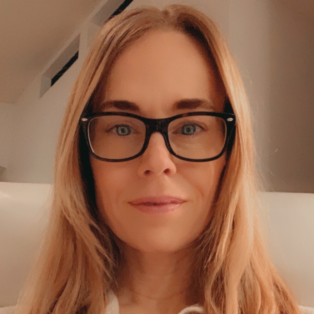 Meet your Posher, Holly